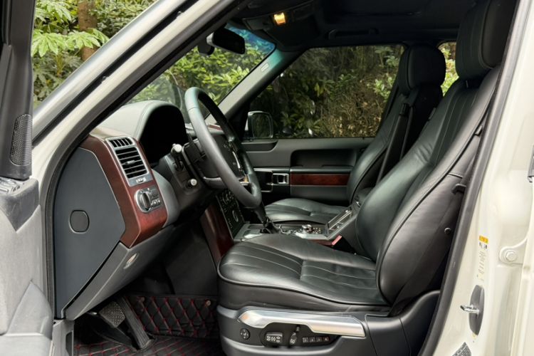 Used Land Rover Range 2010 5.0 NA V8 HSE Left Front Seat