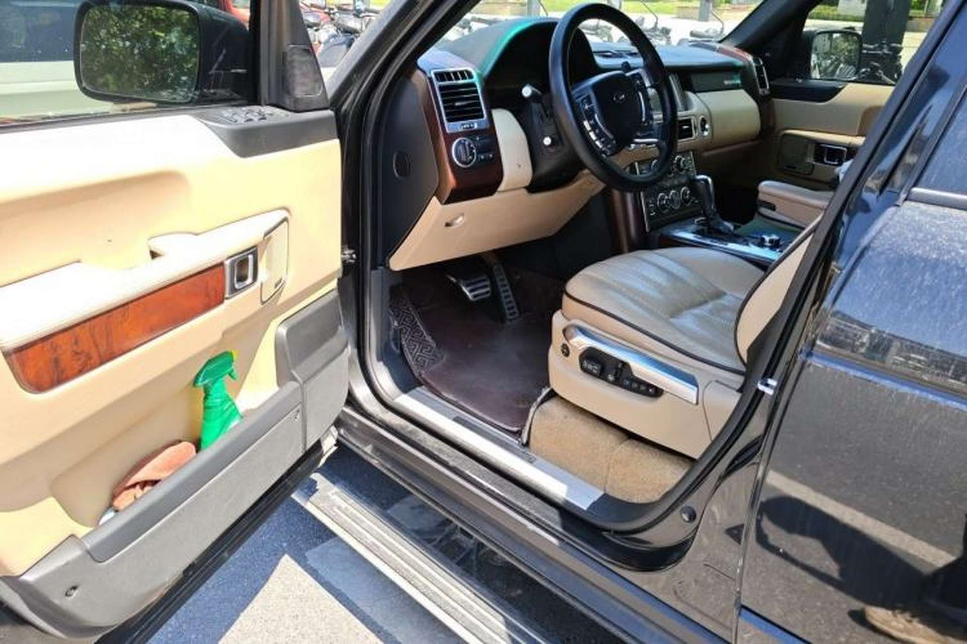 Used Land Rover Range 2011 5.0 SC V8 Driver Seat