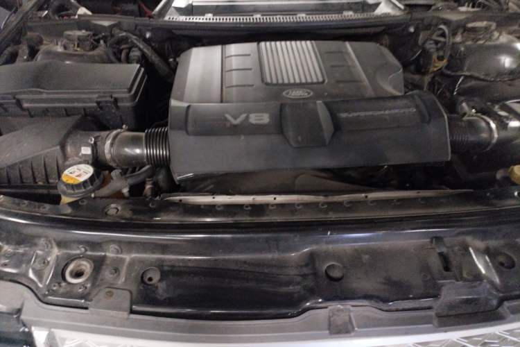 Used Land Rover Range  Engine Bay