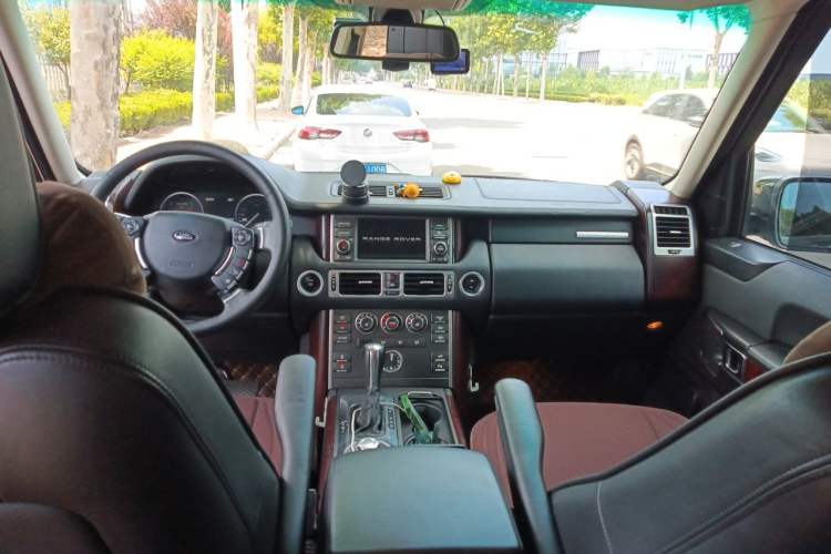 Used Land Rover Range 2011 3.6 TDV8 Headliner