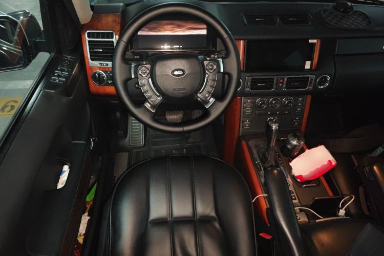 Used Land Rover Range 2011 3.6 TDV8 Steering Wheel