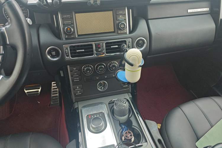 Used Land Rover Range 2012 4.4 TDV8 Audio And AC Panel