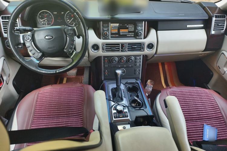 Used Land Rover Range 2012 5.0 NA V8 Center Console