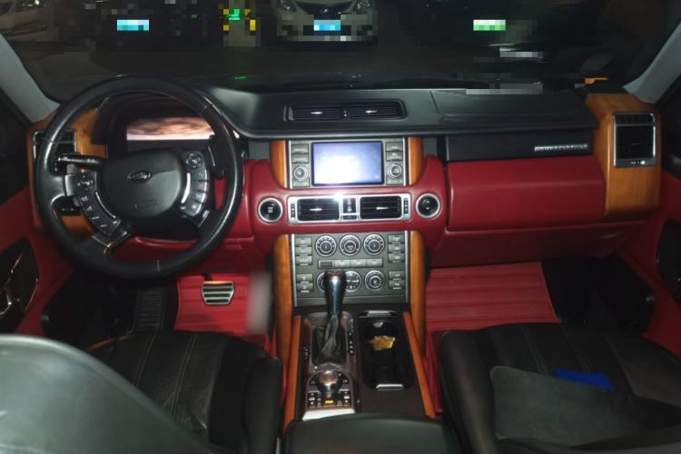 Used Land Rover Range 2012 5.0 SC V8 Center Console