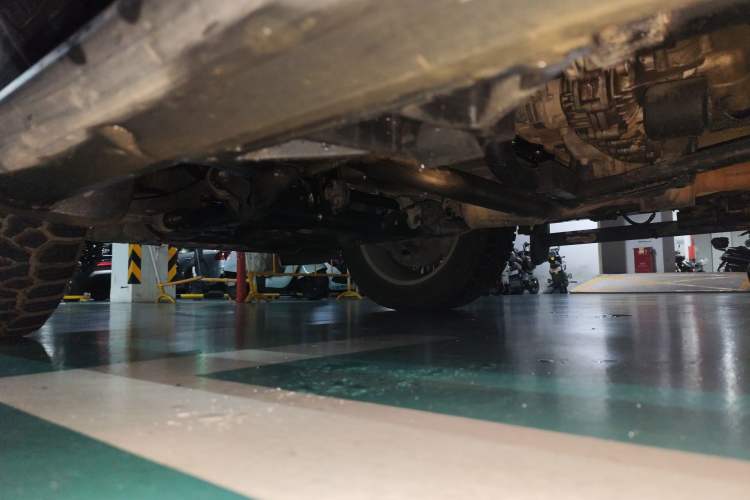 Used Land Rover Range 2012 4.4 TDV8 Chassis Front Left