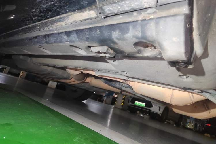 Used Land Rover Range 2012 5.0 NA V8 Chassis Front Right