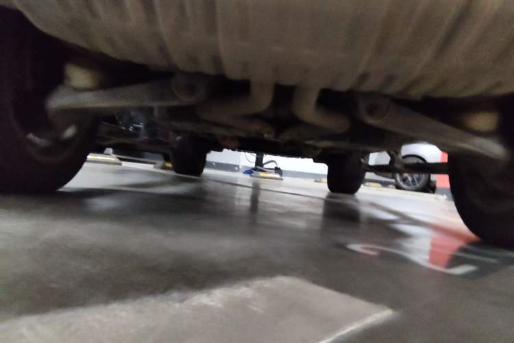 Used Land Rover Range 2012 5.0 SC V8 Chassis Rear