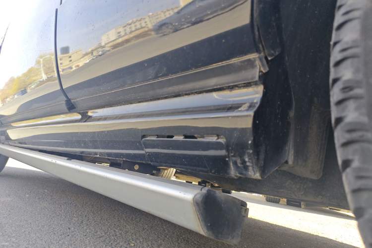 Used Land Rover Range  Chassis Rear Left