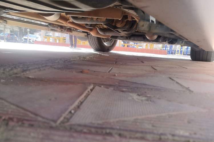 Used Land Rover Range 2012 5.0 NA V8 Chassis Rear Right