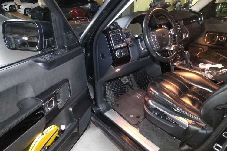 Used Land Rover Range 2012 5.0 NA V8 Driver Seat