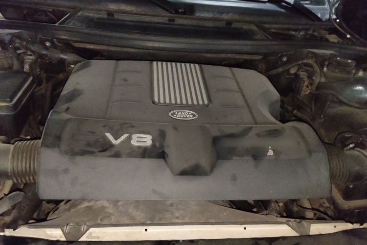 Used Land Rover Range 2012 5.0 SC V8 Engine Bay