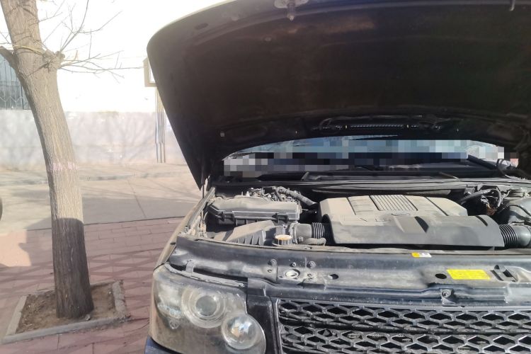 Used Land Rover Range 2012 5.0 NA V8 Engine Bay Right