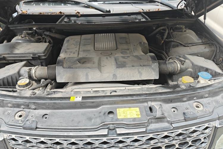 Used Land Rover Range 2012 5.0 NA V8 Engine Bay