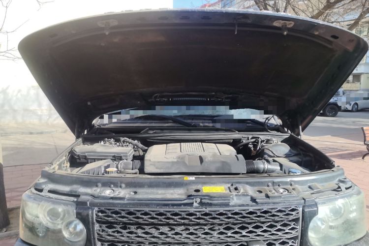 Used Land Rover Range 2012 5.0 NA V8 Engine Bay