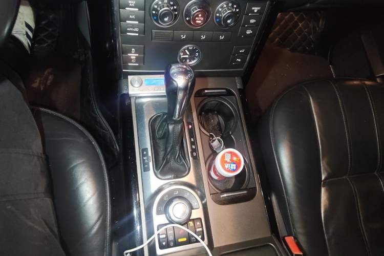 Used Land Rover Range 2012 5.0 NA V8 Gear Lever