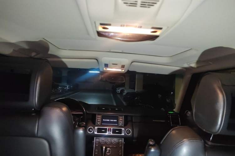 Used Land Rover Range 2012 5.0 NA V8 Headliner