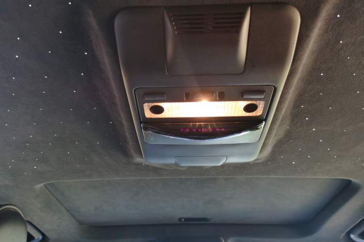 Used Land Rover Range 2012 5.0 NA V8 Headliner