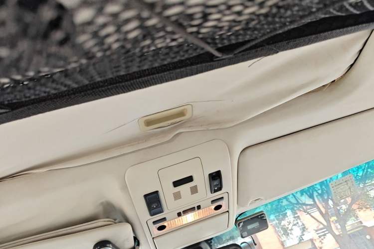 Used Land Rover Range 2012 5.0 NA V8 Headliner