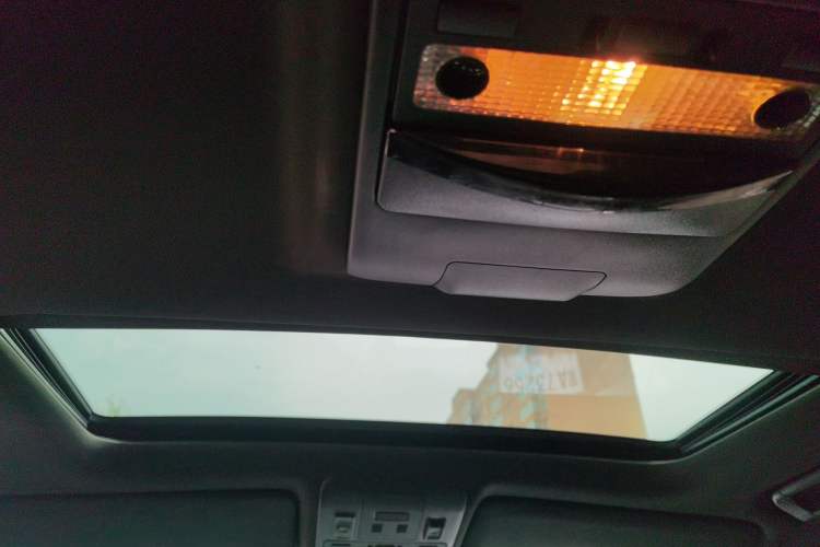 Used Land Rover Range 2012 5.0 SC V8 Headliner