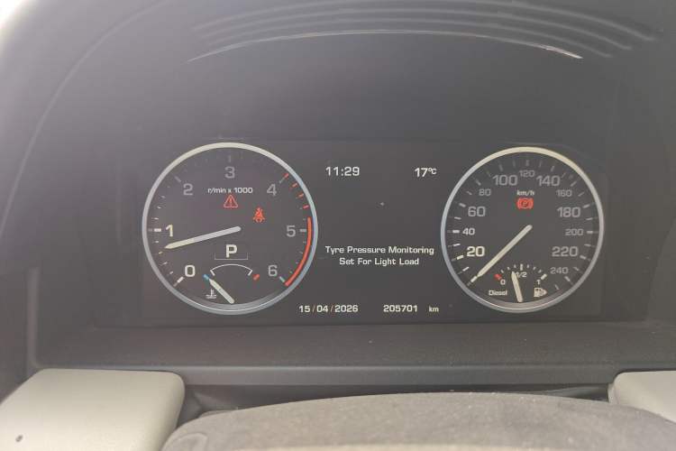 Used Land Rover Range 2012 4.4 TDV8 Instrument Cluster