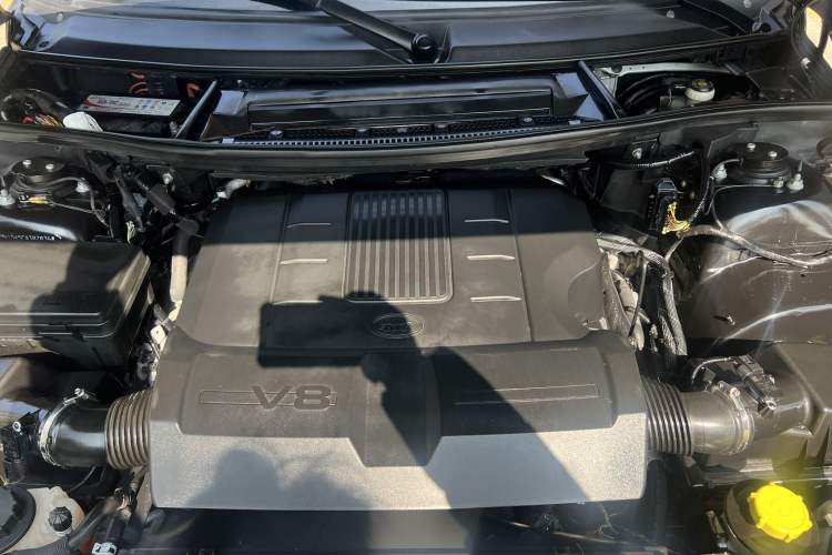 Used Land Rover Range 2012 5.0 NA V8 Interior 13