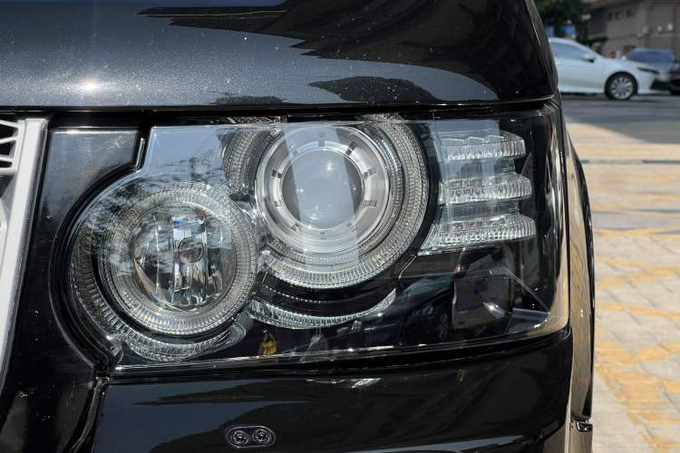 Used Land Rover Range 2012 5.0 NA V8 Left Front Headlight