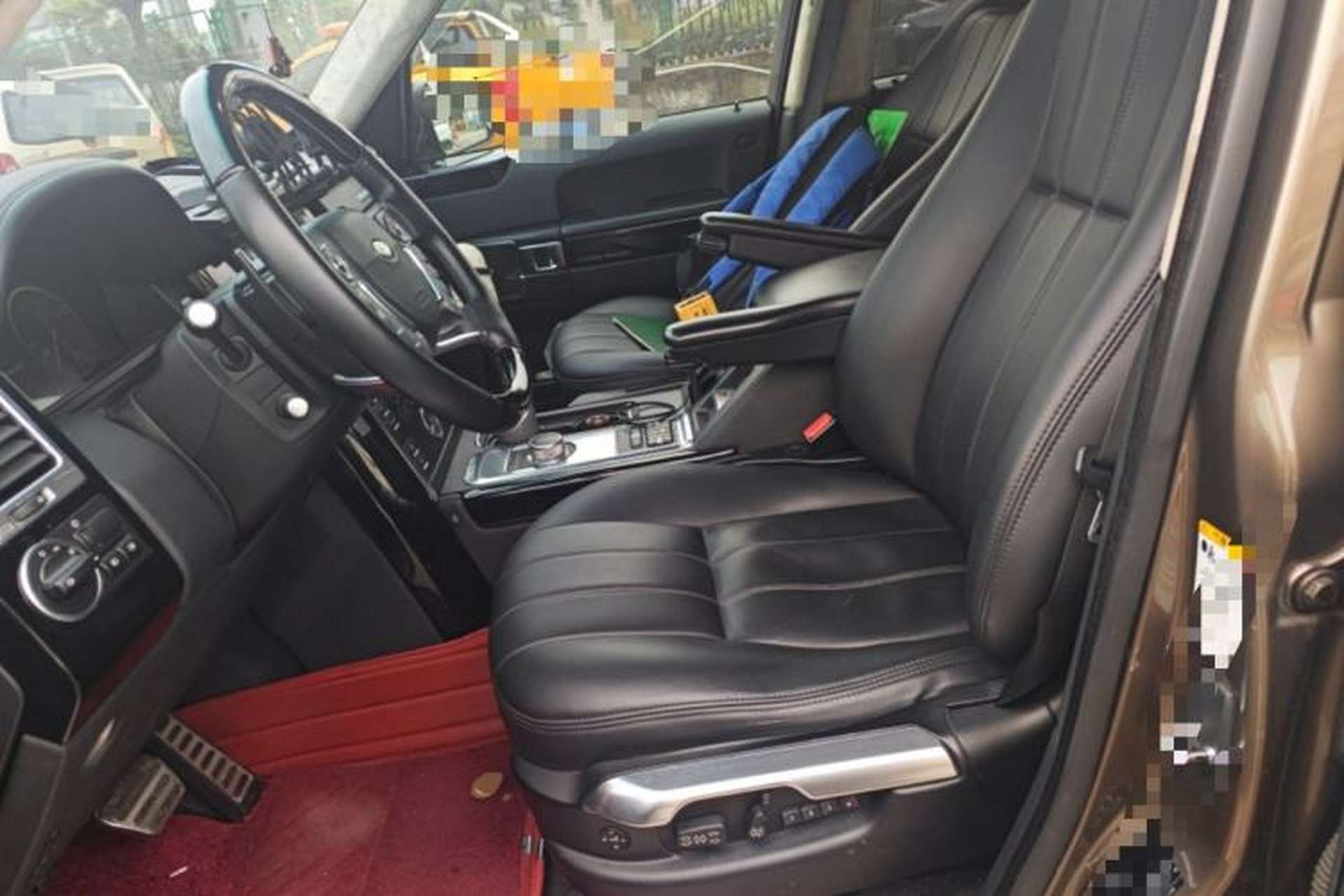 Used Land Rover Range 2012 4.4 TDV8 Left Front Seat