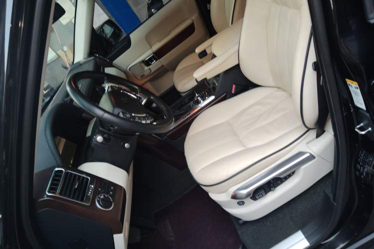 Used Land Rover Range 2012 5.0 NA V8 Left Front Seat