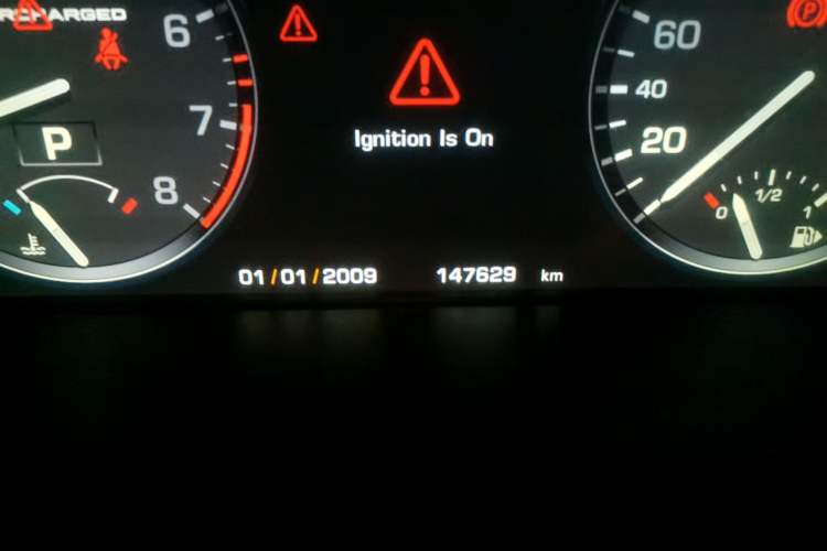 Used Land Rover Range 2012 5.0 SC V8 Odometer Close Up