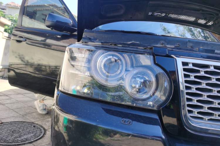 Used Land Rover Range 2012 5.0 NA V8 Right Front Headlight