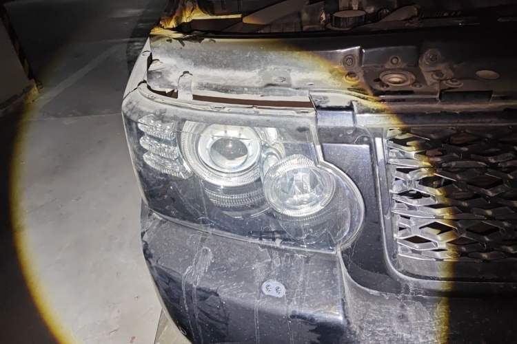 Used Land Rover Range 2012 5.0 NA V8 Right Front Headlight