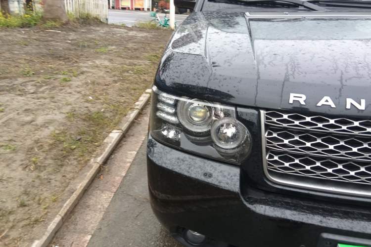 Used Land Rover Range 2012 5.0 NA V8 Right Front Headlight