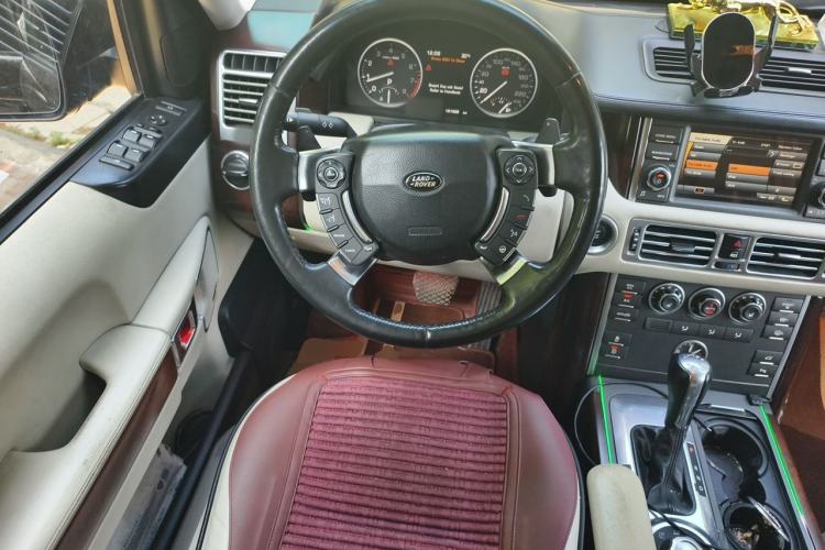 Used Land Rover Range 2012 5.0 NA V8 Steering Wheel
