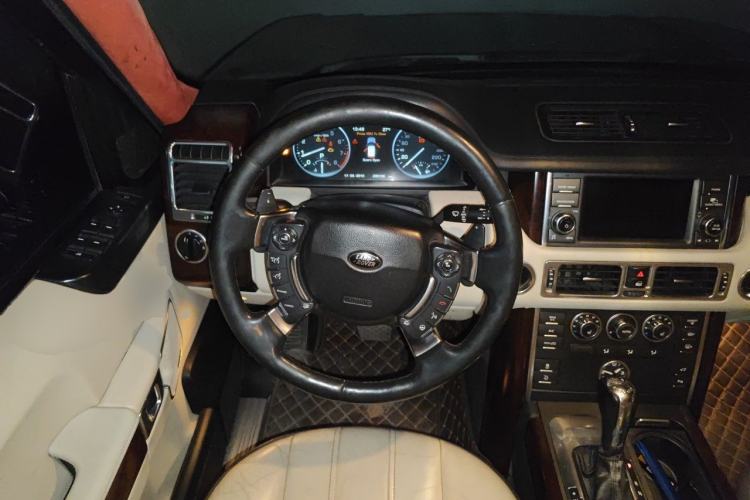 Used Land Rover Range 2012 5.0 NA V8 Steering Wheel