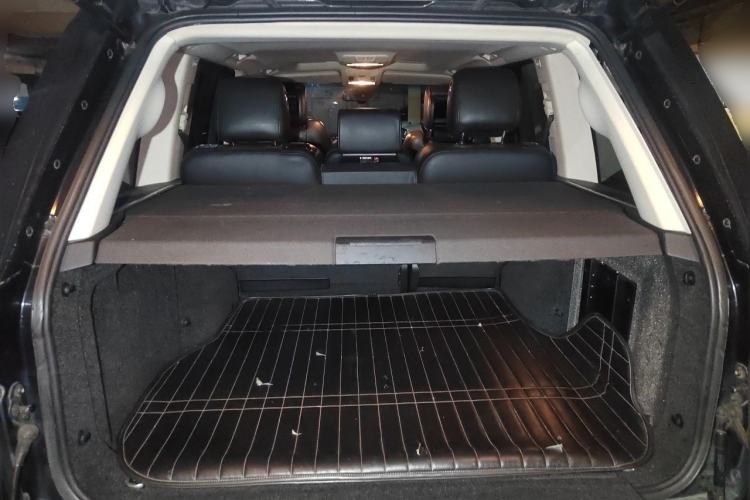 Used Land Rover Range 2012 5.0 NA V8 Trunk