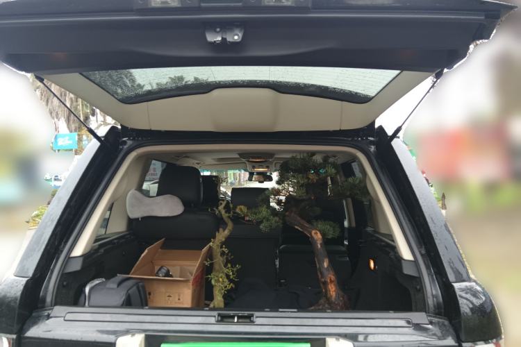 Used Land Rover Range 2012 5.0 NA V8 Trunk