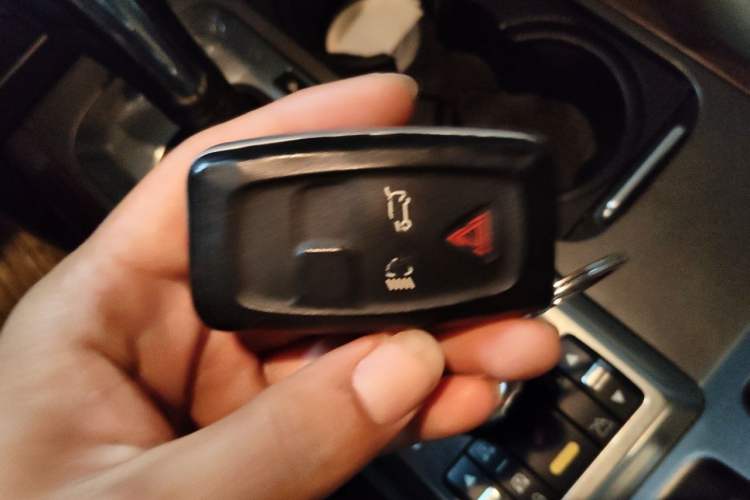 Used Land Rover Range 2012 5.0 SC V8 Vehicle Key