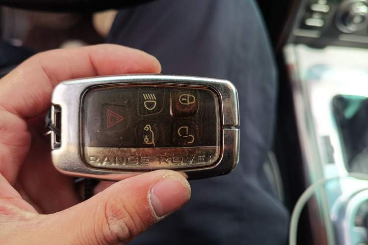 Used Land Rover Range 2012 5.0 SC V8 Vehicle Key