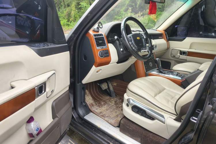 Used Land Rover Range 2012 5.0 NA V8 Driver Seat
