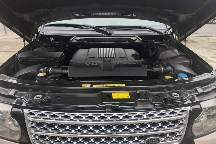 Used Land Rover Range 2012 5.0 SC V8 Engine Bay