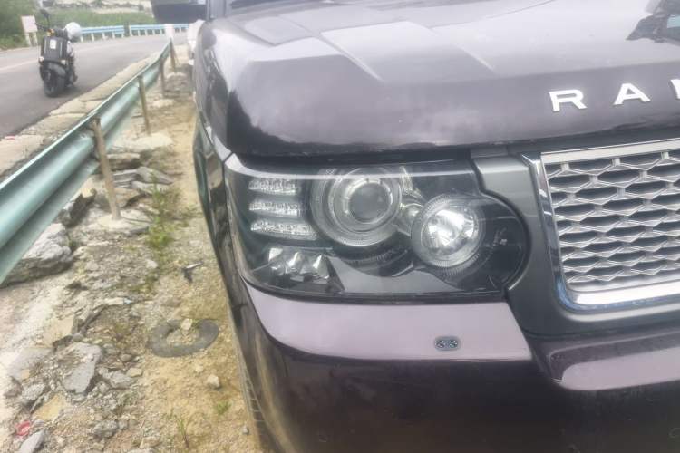 Used Land Rover Range 2012 5.0 NA V8 Right Front Headlight
