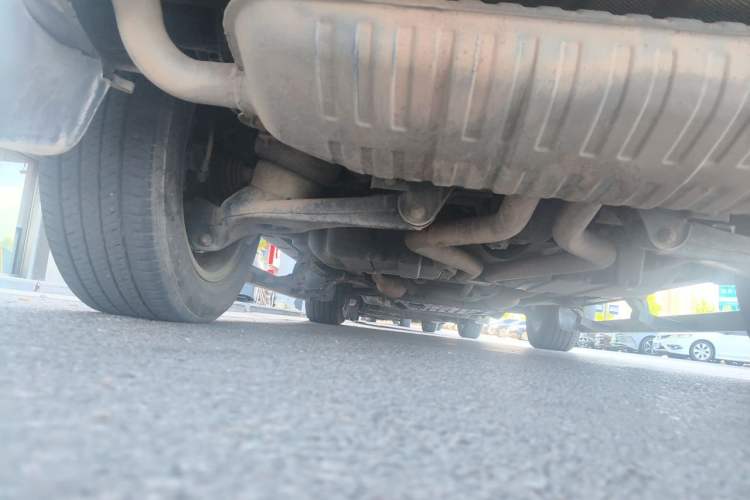 Used Land Rover Range 2012 5.0 NA V8 Chassis Rear Left