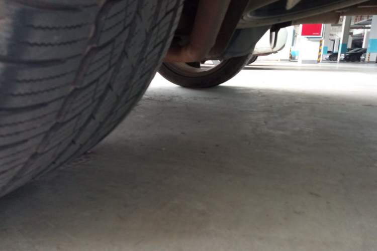 Used Land Rover Range 2012 5.0 NA V8 Chassis Rear Left