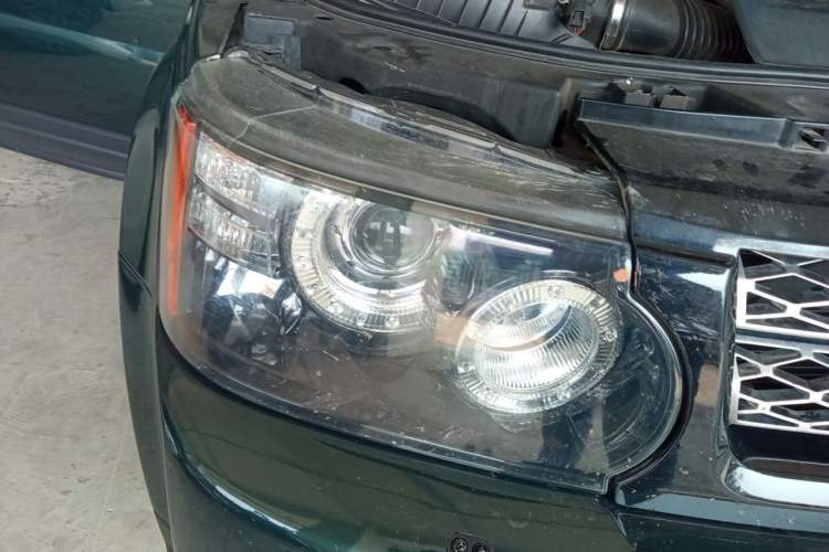 Used Land Rover Range 2012 5.0 NA V8 Right Front Headlight