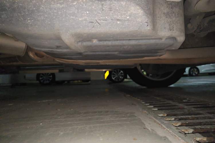 Used Land Rover Range 2012 5.0 NA V8 Chassis Rear Left