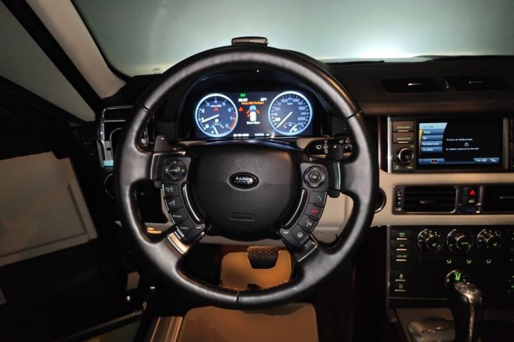 Used Land Rover Range 2012 5.0 NA V8 Steering Wheel