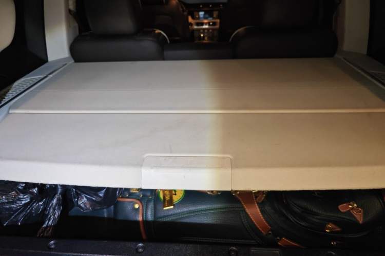 Used Land Rover Range 2012 5.0 NA V8 Trunk