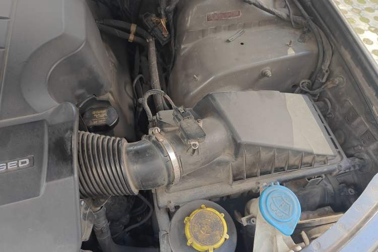 Used Land Rover Range 2012 5.0 SC V8 Prestige Genesis Edition Engine Bay Left