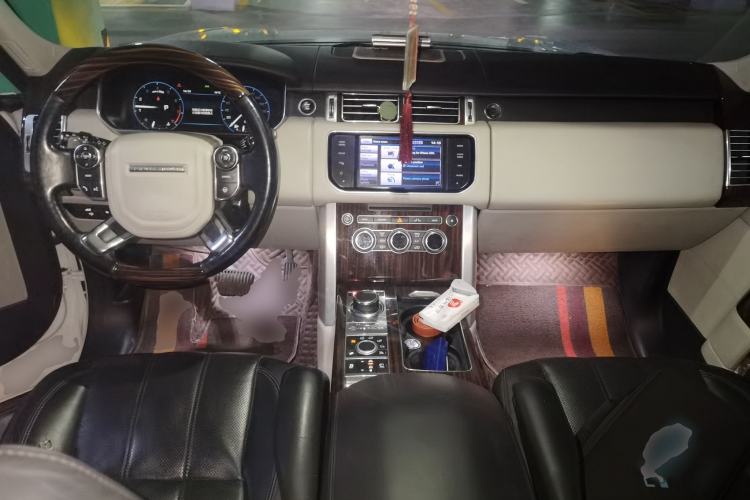 Used Land Rover Range  Center Console
