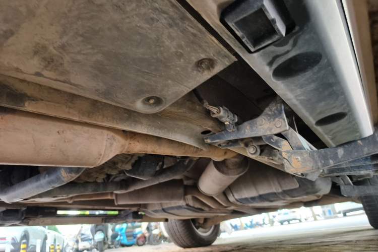 Used Land Rover Range 2012 5.0 NA V8 Chassis Front Left